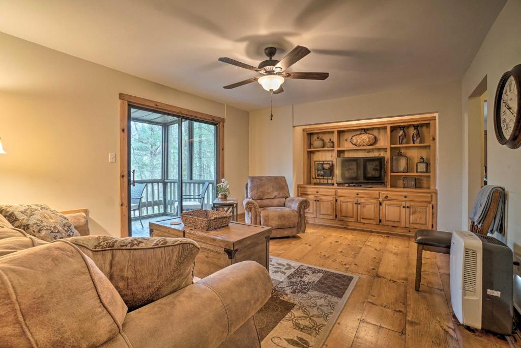 Big Canoe Condo with Lake and Golf Course Access! - image 3