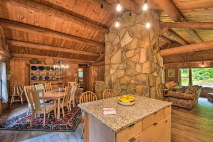 Cozy Jasper Cabin Walk to On-Site Waterfall! - image 6