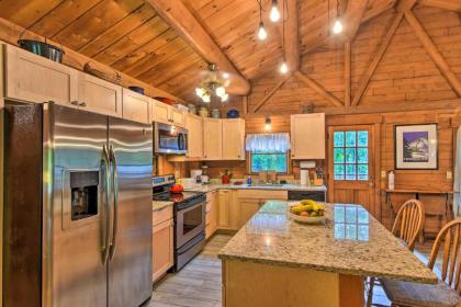 Cozy Jasper Cabin Walk to On-Site Waterfall! - image 7