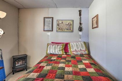 2-Acre Como Home with Mountain Views - Near Hiking! - image 5