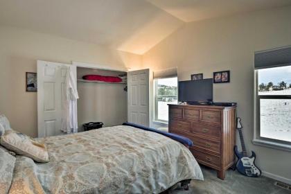 2-Acre Como Home with Mountain Views - Near Hiking! - image 6