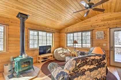 Como Getaway with Large Deck Hike and Fish Nearby