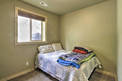Large Cabin with Mtn Views Near Jefferson Lake! - image 14