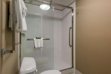 Seafarer Inn & Suites Ascend Hotel Collection - image 2