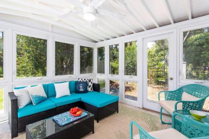 AUSTIN MERMAID by Jekyll Realty - image 17