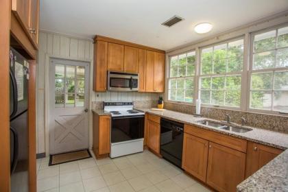 BRADFIELD by Jekyll Realty - image 13