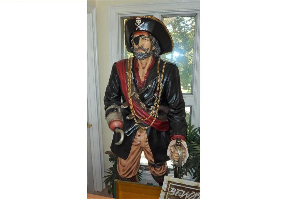 BLACKBEARDS HIDEAWAY by Jekyll Realty - image 3