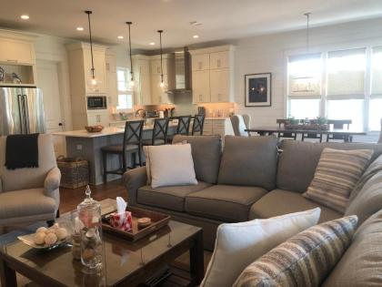 ENDLESS SUmmER At OCEAN OAKS by Jekyll Realty Jekyll Island Georgia