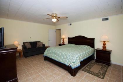 SEA COTTAGE APARTMENT by Jekyll Realty - image 5