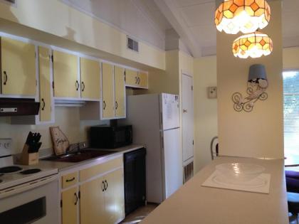SEA COTTAGE APARTMENT by Jekyll Realty - image 6