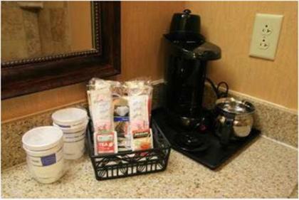 Hampton Inn & Suites Jennings - image 20