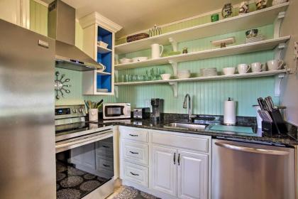Jensen Beach Home with Hot Tub and Beachfront Tiki Hut - image 3