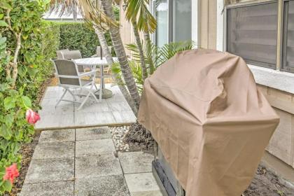 Sand Dollar Island Home - Walk to Beach and Pool! - image 13