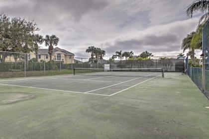 Sand Dollar Island Home - Walk to Beach and Pool! - image 15