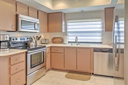 Sand Dollar Island Home - Walk to Beach and Pool! - image 2