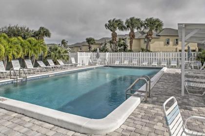 Sand Dollar Island Home - Walk to Beach and Pool! - image 5