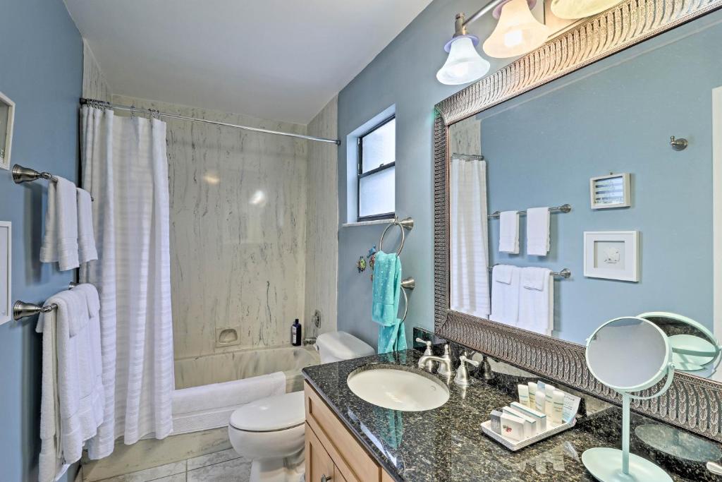 Jensen Beach Home with Pool Access-Walk to Beach - image 2