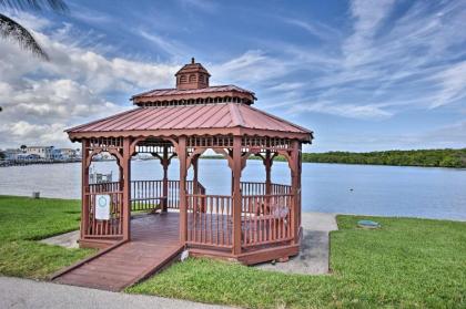 Beautifully Decorated Nettles Island Beach House - image 10
