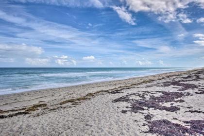 Beautifully Decorated Nettles Island Beach House - image 9