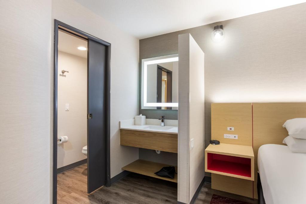 Red Lion Inn & Suites Jerome - image 2