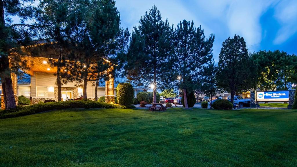 Best Western Sawtooth Inn and Suites - main image
