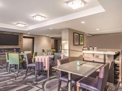 La Quinta by Wyndham Columbia / Fort Meade - image 12