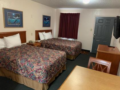Regency Inn Jewett - image 6