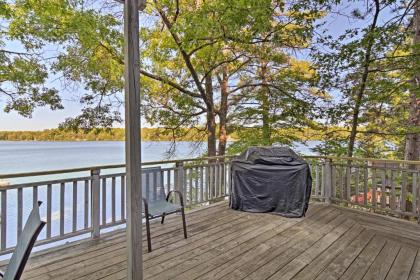 Waterfront House with Dock and Deck on Little Bear Lake - image 3