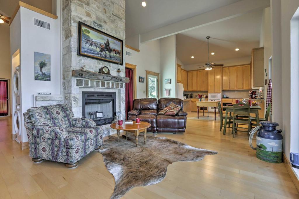 Rustic Johnson City Home with Hot Tub-2 Miles to Town - main image