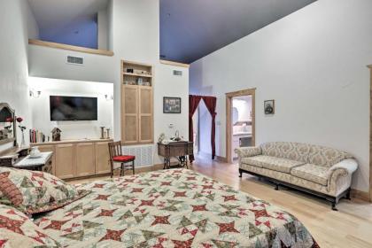 Rustic Johnson City Home with Hot Tub-2 Miles to Town - image 3
