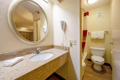 Red Roof Inn Johnson City - image 13