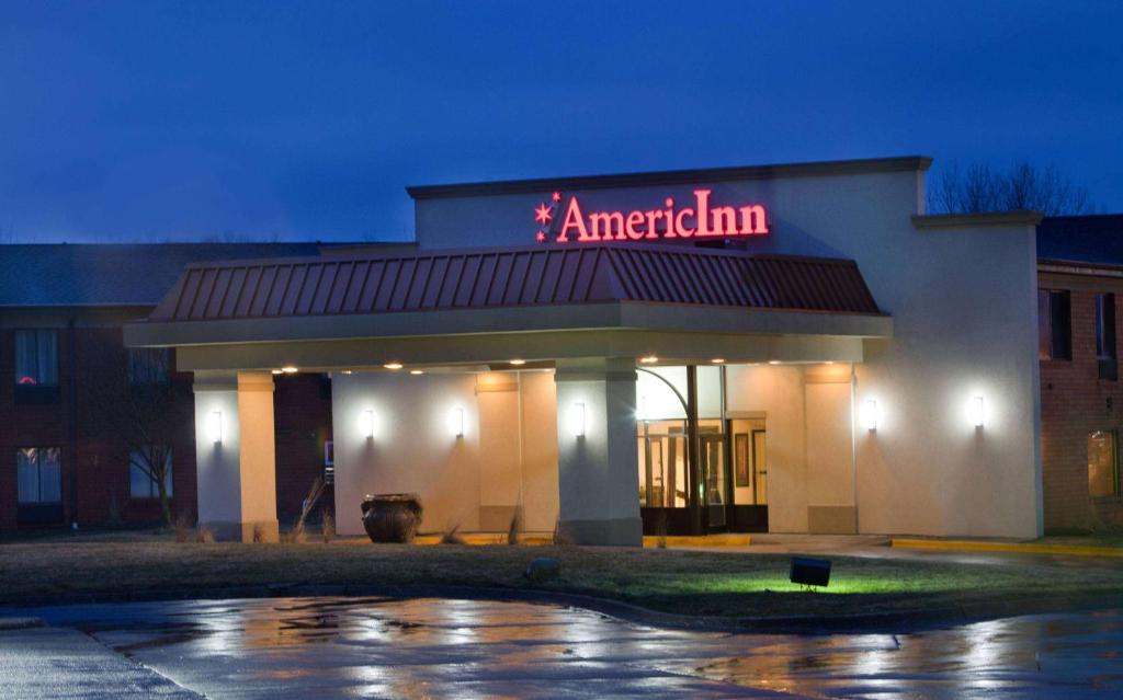 AmericInn by Wyndham Johnston Des Moines - main image