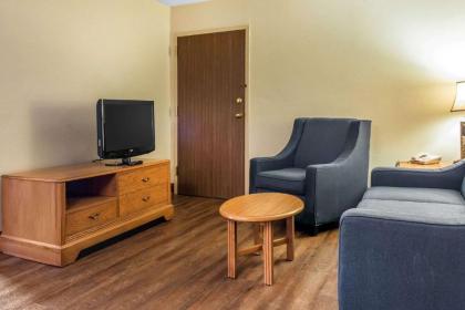 Quality Inn & Suites Johnstown - image 6