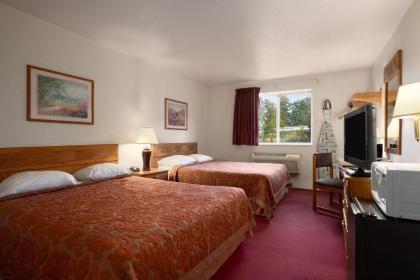 Super 8 by Wyndham Johnstown - image 15