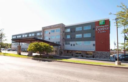 Holiday Inn Express & Suites an IHG Hotel