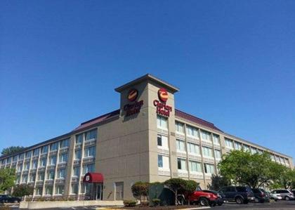 Clarion Hotel and Conference Center   Joliet