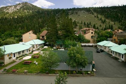 Lake Front Cabins - image 6