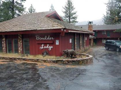 Boulder Lodge