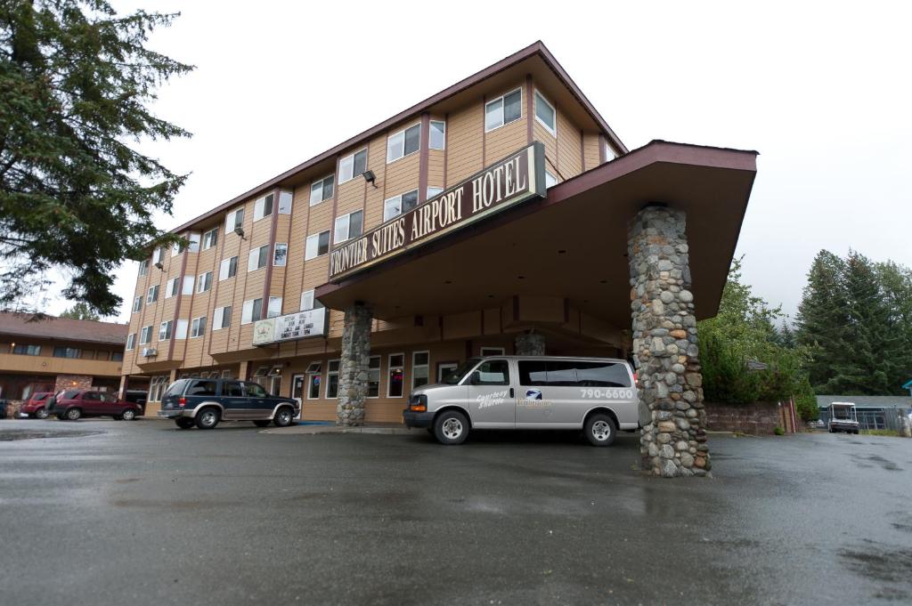 Frontier Suites Hotel in Juneau - image 2