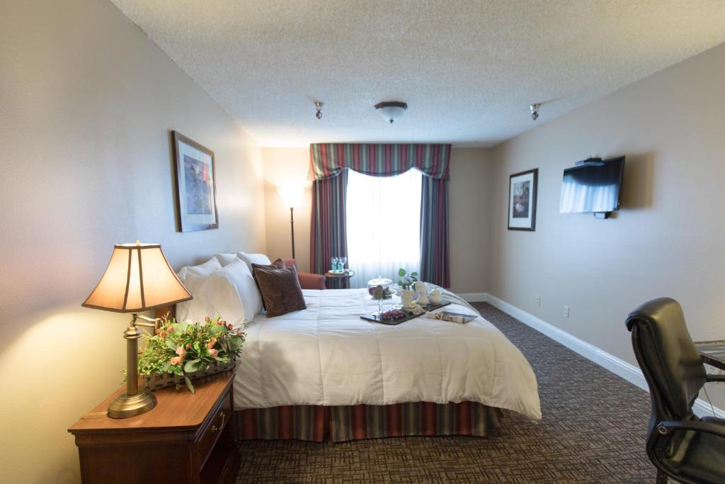 Ramada by Wyndham Juneau - image 5