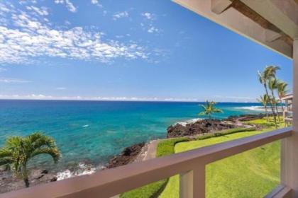 Hale Kania Kai   Surf  Racquet 3302 top floor 3bd2bth