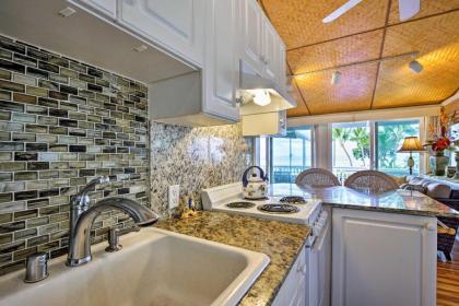Kailua-Kona House with Oceanfront Deck and View - image 17