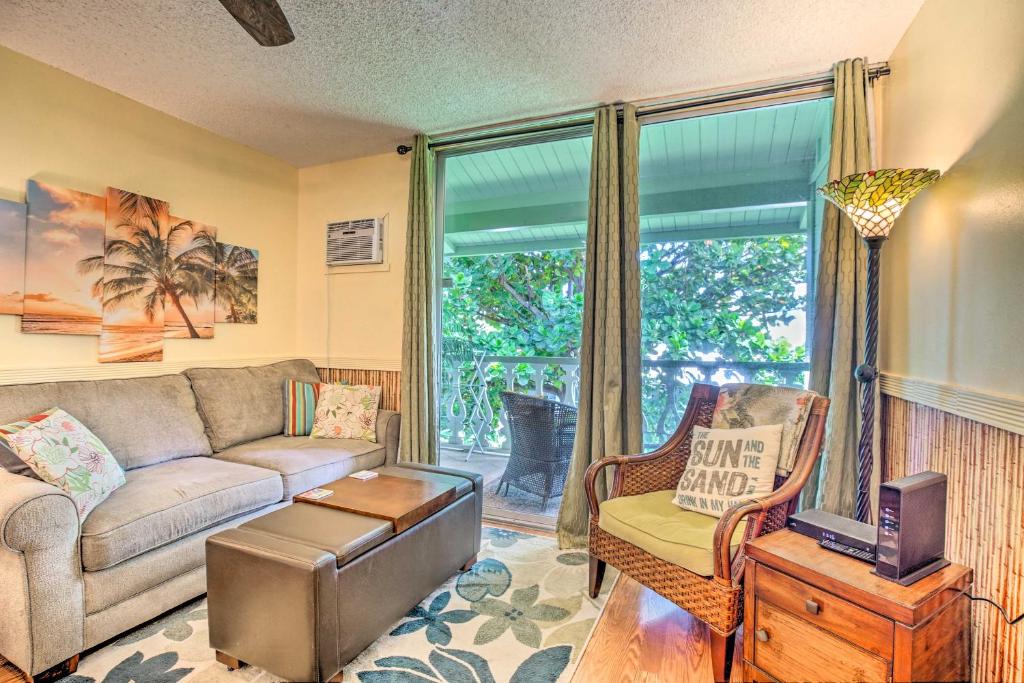 Kailua-Kona Islander Studio with Lanai and Community Pool! - main image