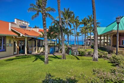 Kona Condo with View Walk to Beach and Restaurants! - image 14