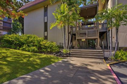 Kona Condo with View Walk to Beach and Restaurants! - image 15