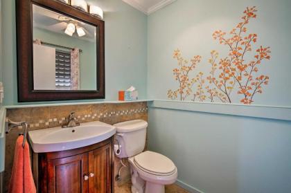 Kona Condo with View Walk to Beach and Restaurants! - image 16