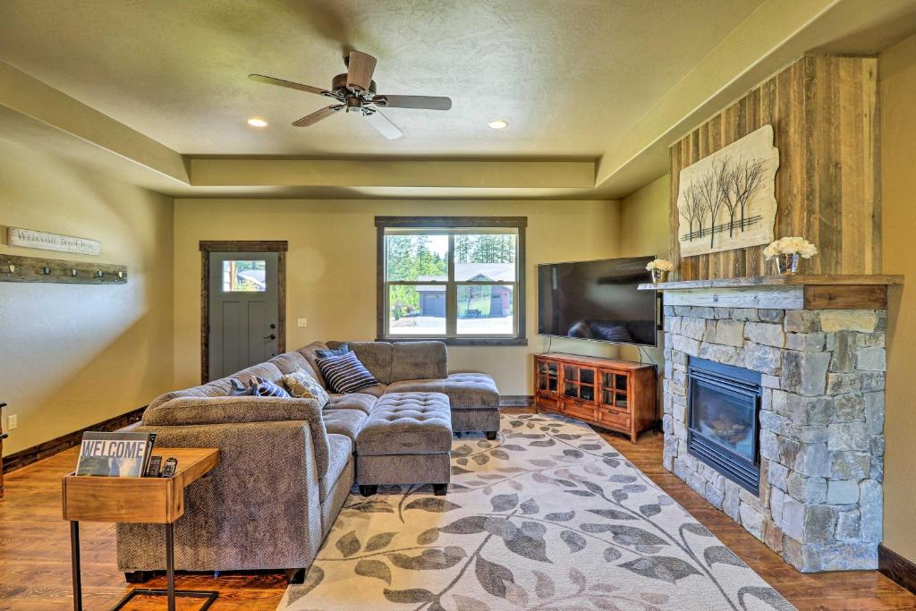 Newly Built Kalispell Home - 28 Mi to Glacier NP! - main image