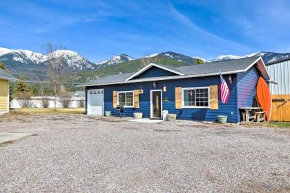 Home with Rocky mtn View 14 mi to Flathead Lake Kalispell