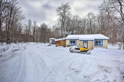 Hunters Dream Lodge on 400 Private Acres! - image 2