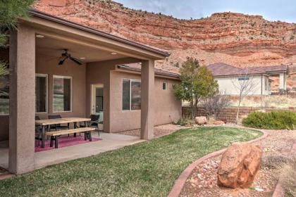 Bright Modern Abode - 32 Miles to Zion Natl Park!